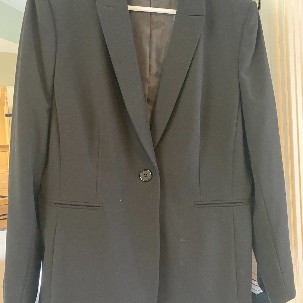 Perfect Condition Black Blazer (Tahari)
